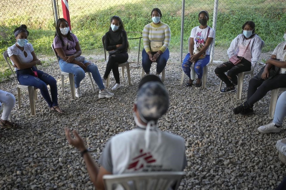 Venezuela broke its HPV vaccine promises, and there’s barely any sex ed. Experts say it’s a problem