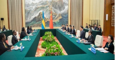 CHINA-Bahamas delegation meets with top Chinese legislator.