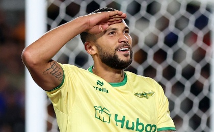 FOOTBALL-Wells notches 100th Championship goal with double in Rovers rout.